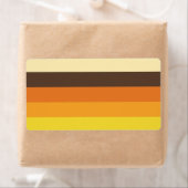 Étiquette les années 70 Motif de couleurs triées rétro (En situation)