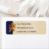 Étiquette Lion d'or médiéval bleu Fleur de Lis (En situation)