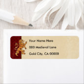 Étiquette Lion d'or médiéval rouge Fleur de Lis (En situation)