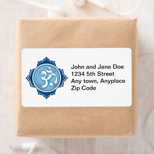 Étiquette Lotus Om bleu (En situation)