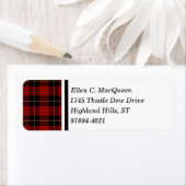 Étiquette MacQueen Clan Tartan écossais noir et rouge (En situation)