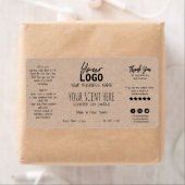 Étiquette Main Written Styled Minimum Scented Soy Candle (En situation)