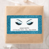 Étiquette Maquillage avec effet parties scintillant (En situation)