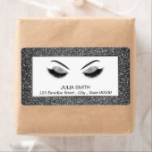 Étiquette Maquillage avec l'effet de parties scintillantes (En situation)