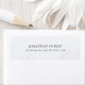 Étiquette Marbre blanc de texte créatif cursif Cool minimali (En situation)