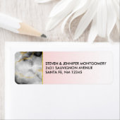 Étiquette Marbre gris lisse moderne avec ruban or (En situation)