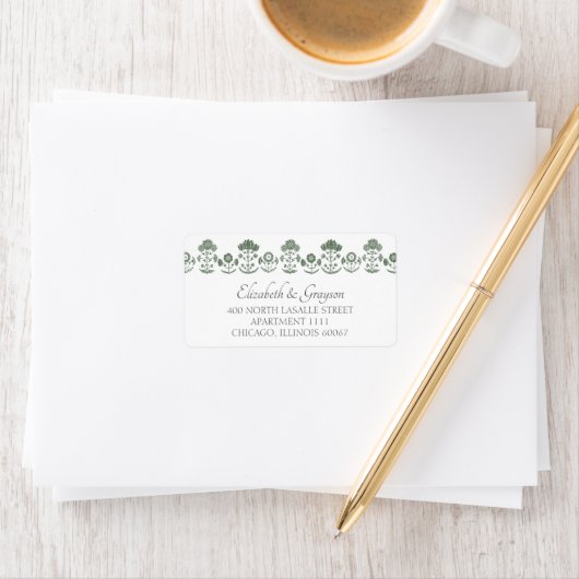 Étiquette Mariage à Imprimé Botanique Vert Gazon et Blanc (En situation)