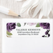 Étiquette Mariage blanc floral élégant violet et argenté (En situation)