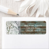 Étiquette mariage campagnard en dentelle de grange bleu vint (En situation)