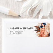 Étiquette Mariage d'aquarelle fleurie bleu et terre cuite (En situation)