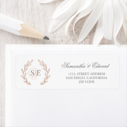 Étiquette Mariage de couronne d'or Rose Monogramme Adresse d (En situation)