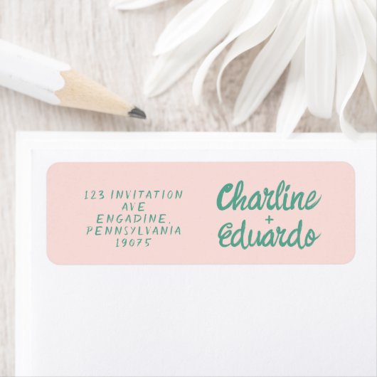Étiquette Mariage Rétro rose et vert écriture manu (En situation)