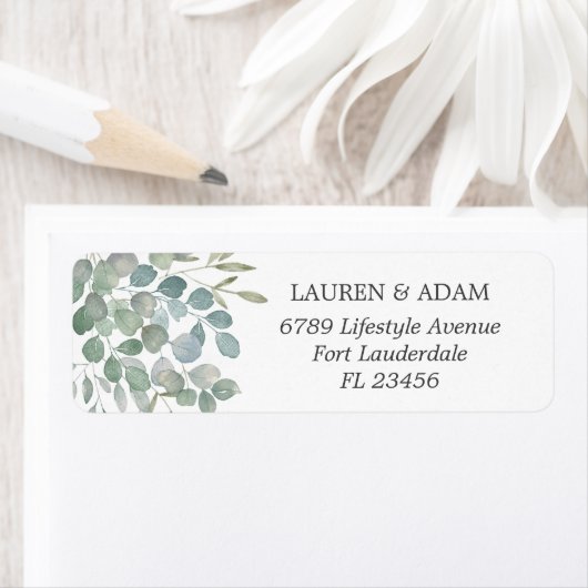 Étiquette Mariage rustique avec feuillage de eucalyptus et s (En situation)