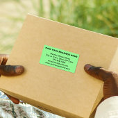 Étiquette Marque commerciale en texte clair sur la livraison