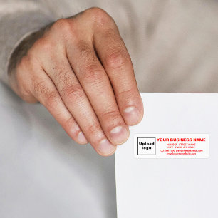 Étiquette Marque commerciale en texte rouge sur l'étiquette