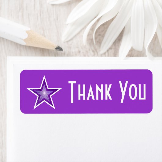 Étiquette "Merci" pourpre étoile petit violet (En situation)