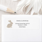 Étiquette Minimalist Beige Typography Rabbit Easter (En situation)