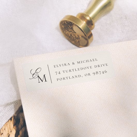 Étiquette Minimalist Ivory Editorial Wedding Monogram