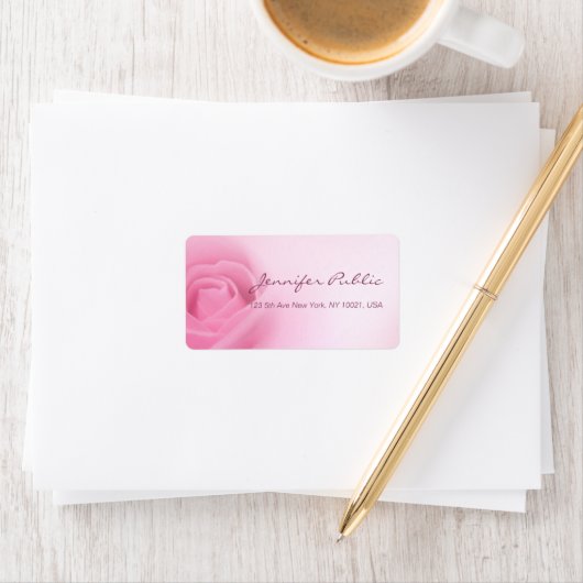 Étiquette Modèle de script moderne rose (En situation)