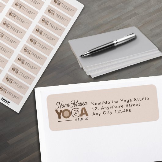 Étiquette Modern Beige Brown Yoga Studio Adresse
