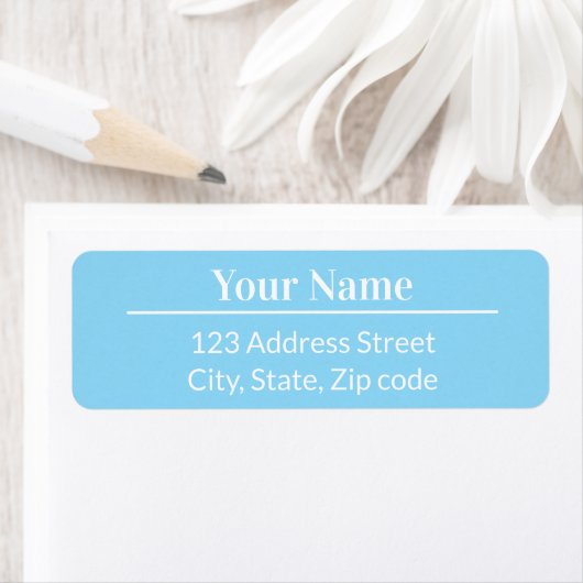 Étiquette Modern Chic Light Pastel Blue Name Mail Addressed (En situation)