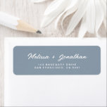 Étiquette Modern Dusty Blue Mariage Adresse de retour<br><div class="desc">Un script cursif bleu poussiéreux simple et moderne renvoie une étiquette d'adresse pour un mariage</div>