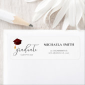 Étiquette Modern Maroon Script Graduation Adresse de retour (En situation)