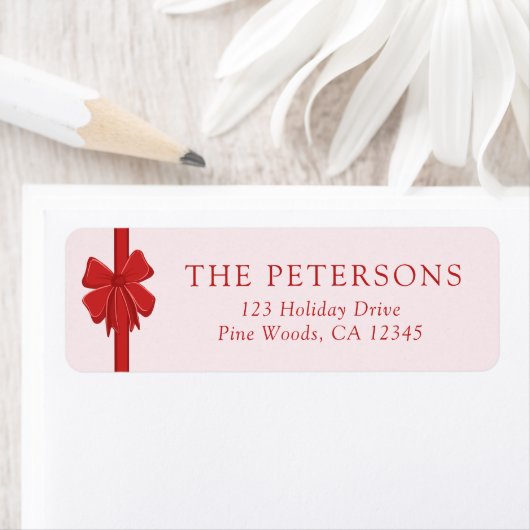Étiquette Modern Ribbon Bow Wrapped Christmas Return Address (En situation)