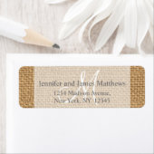 Étiquette Monogramme de Burlap rustique pour Mariages (En situation)