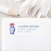 Étiquette Monogramme de gingembre | Bow rouge (En situation)