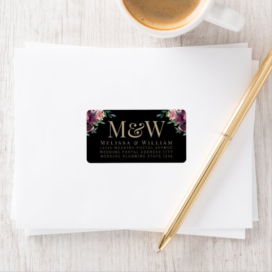 Étiquette Monogramme floral de Bourgogne moderne Adresse noi (En situation)