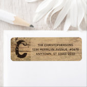 Étiquette Monogramme rustique en bois de pays (En situation)