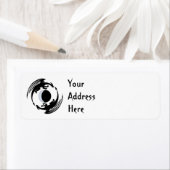 Étiquette Moon Dragons Design Imaginaire (En situation)