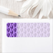 Étiquette Motif crâne violet. (En situation)