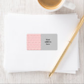 Étiquette Motif répétitif face de porc rose (En situation)