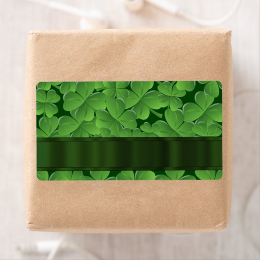 Étiquette Motif shamrock vert (En situation)