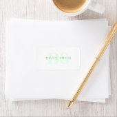 Étiquette Nom et monogramme modernes | Vert et blanc (En situation)