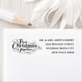 Étiquette Notre premier Noël Ensemble Black Script Adresse (En situation)