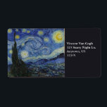 Étiquette Nuit étoilée par Vincent Van Gogh<br><div class="desc">Starry Night de Vincent Van Gogh, huile sur toile 1889, est un tableau paysager d'un vaste tourbillon d'étoiles brillantes sur un paysage de ville lointaine et de collines ondulantes, avec un seul cyprès au premier plan comme une flamme vert foncé. Van Gogh a peint son chef-d'oeuvre étoilé non pas de...</div>