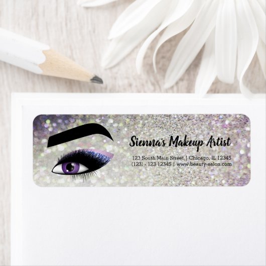 Étiquette Oeil de cils violets (En situation)