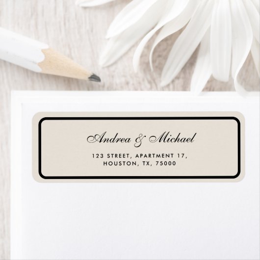 Étiquette Old Money Ivory & Black Wedding Return Address (En situation)