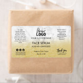 Étiquette Or écrasé sur le sérum face marbré (En situation)