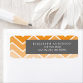 Étiquette Orange Ombre Zig Zag Chevron Motif (En situation)