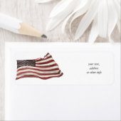 Étiquette Painted American Flag on Rustic Wood Texture (En situation)