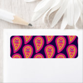 Étiquette Paisley coloré (En situation)