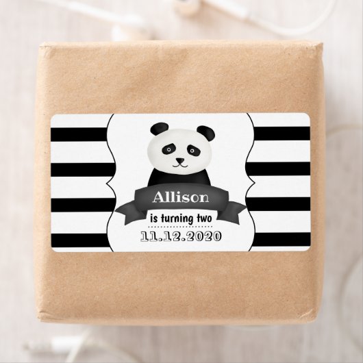 Étiquette Panda fête d'anniversaire (En situation)