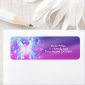 Étiquette Papillon de fantaisie rose et violet pailleté (En situation)