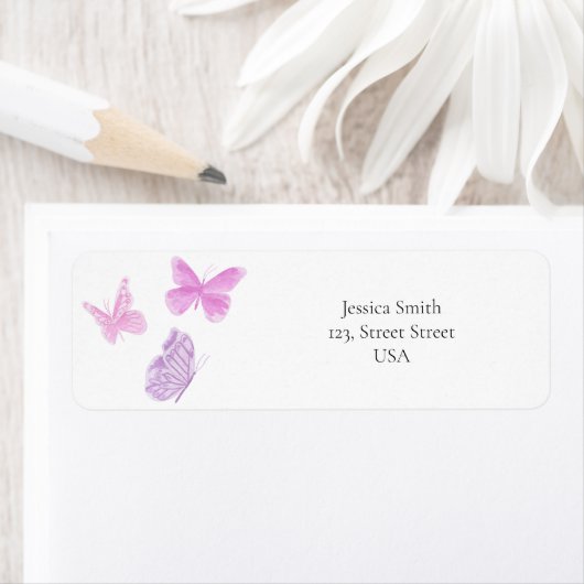 Étiquette Papillon rose aquarelle (En situation)