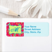 Étiquette Papillons Whimsy moderne sur Monogramme rouge pers (En situation)