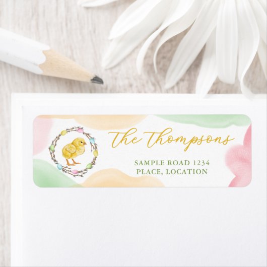 Étiquette Pastel Watercolor Chick And Wreath Cute Easter (En situation)